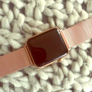 Rose Gold, Series 3 | Apple Watch